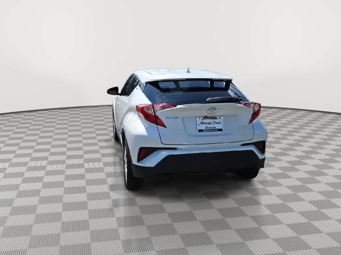 View vehicle photo 7