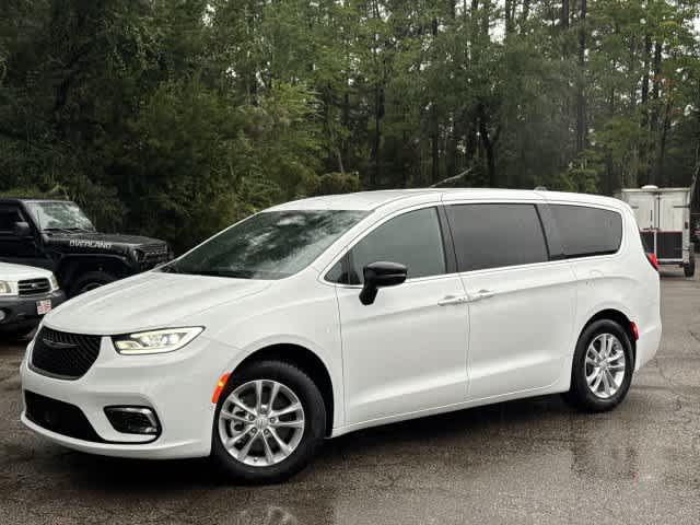 2026 Chrysler Pacifica