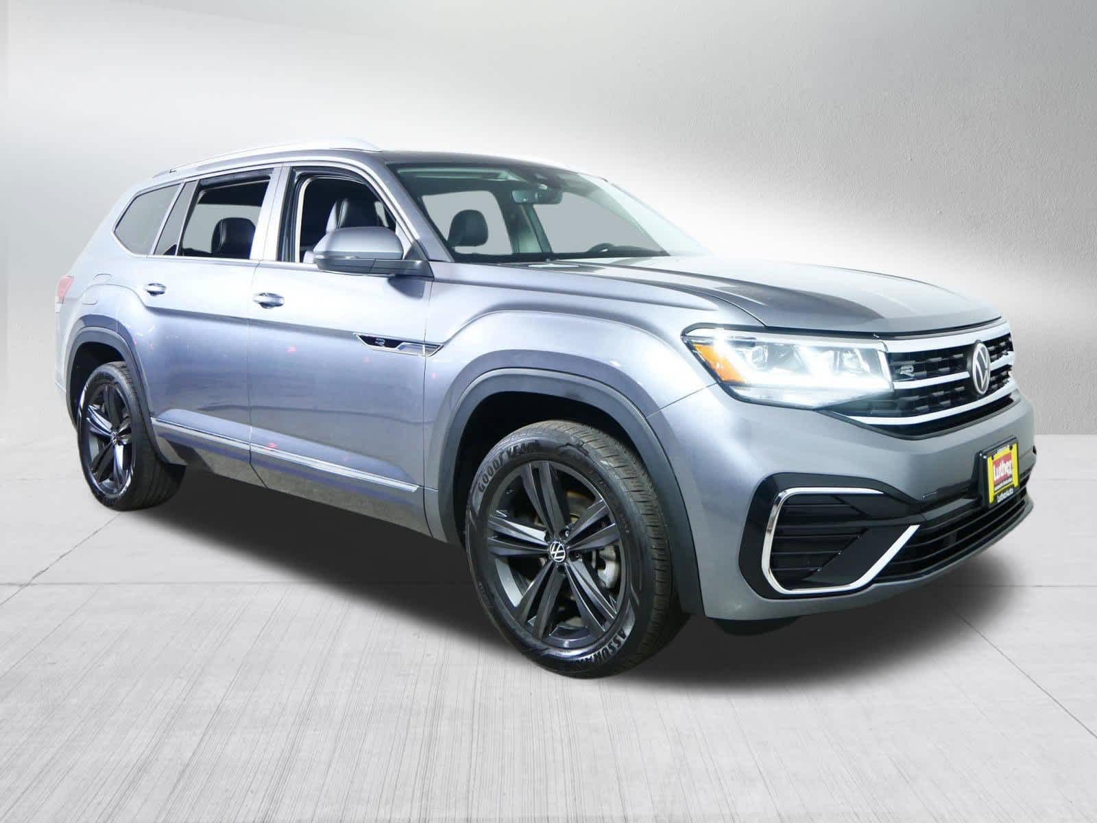 Platinum Gray Metallic 2022 Volkswagen Atlas V6 SEL R-Line 4Motion SUV / Crossover All-Wheel Drive 8-Speed Automatic