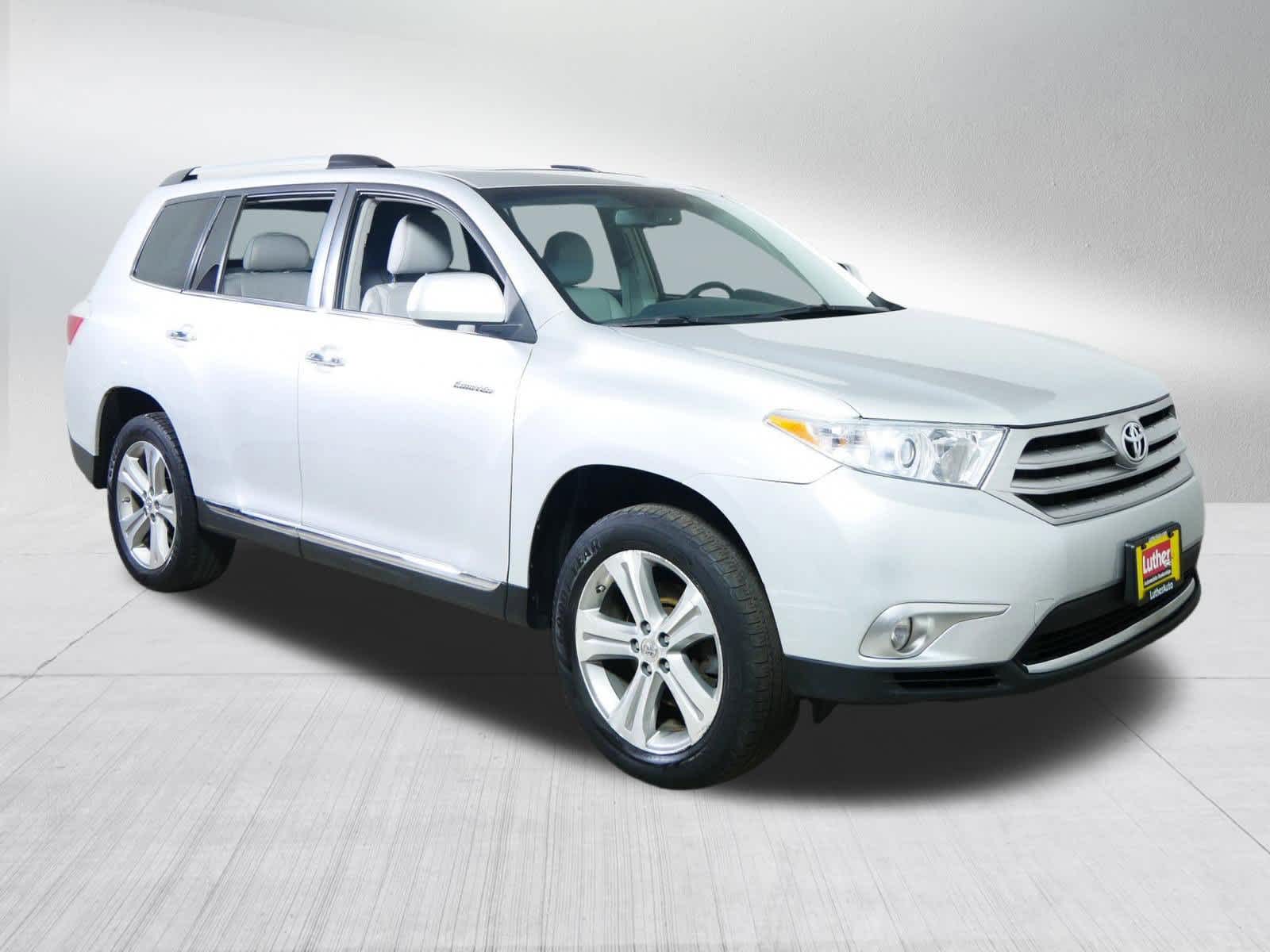 Classic Silver Metallic 2013 Toyota Highlander Limited AWD SUV / Crossover All-Wheel Drive 5-Speed Automatic