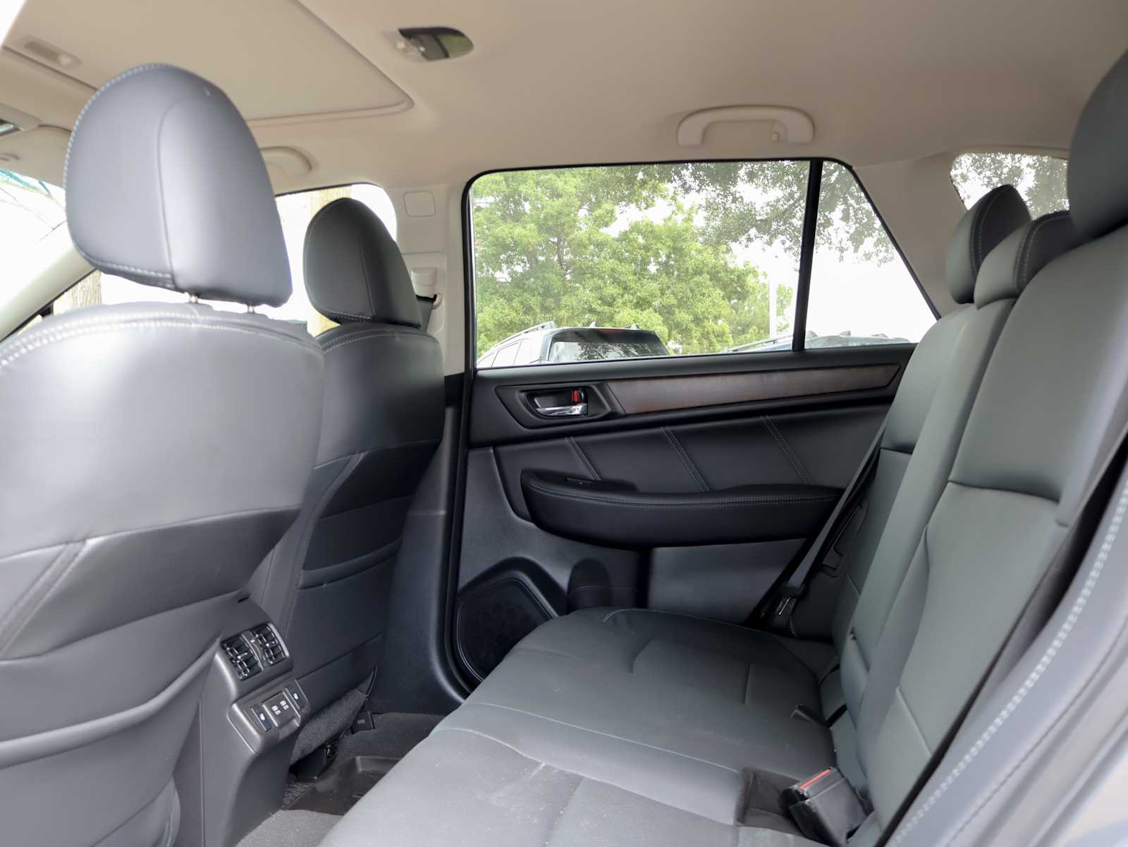 Used 2019 Magnetite Gray Metallic Subaru Limited image 22