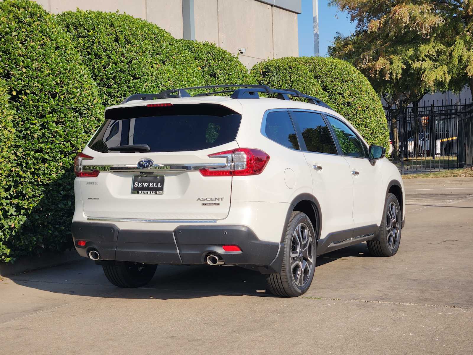 New 2027 Crystal White Pearl Subaru Touring image 3