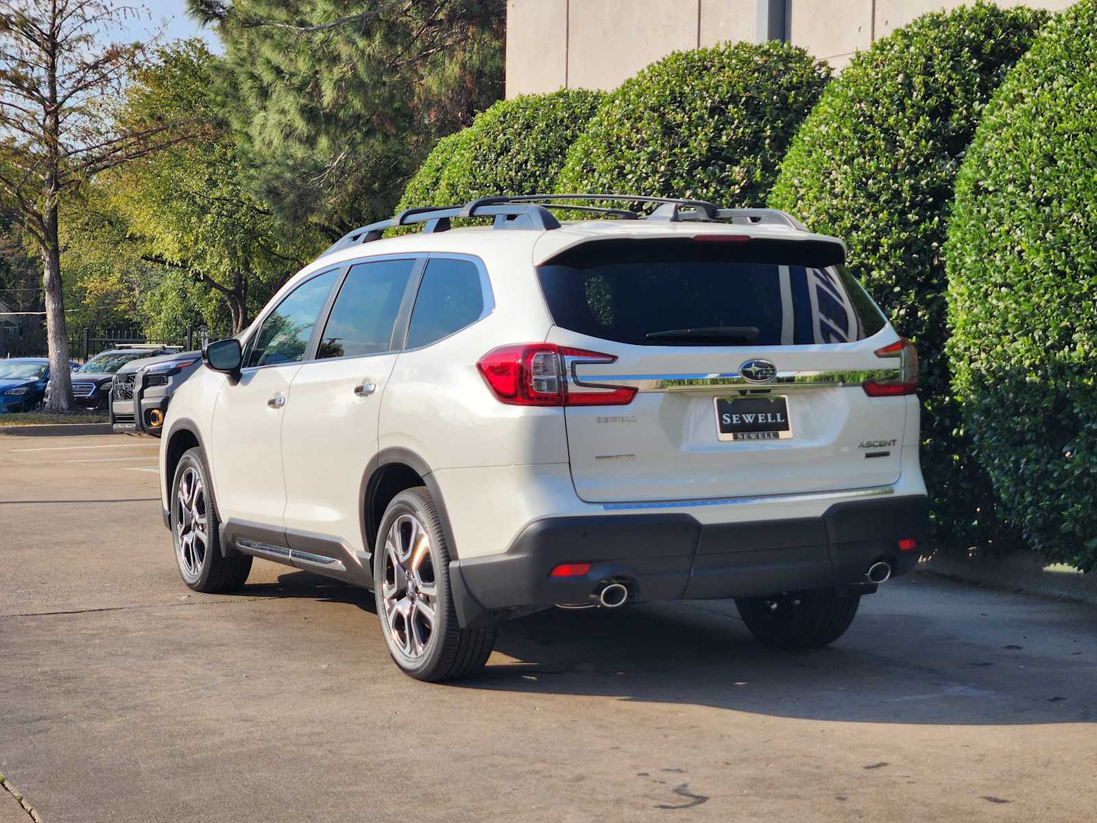 New 2027 Crystal White Pearl Subaru Touring image 4