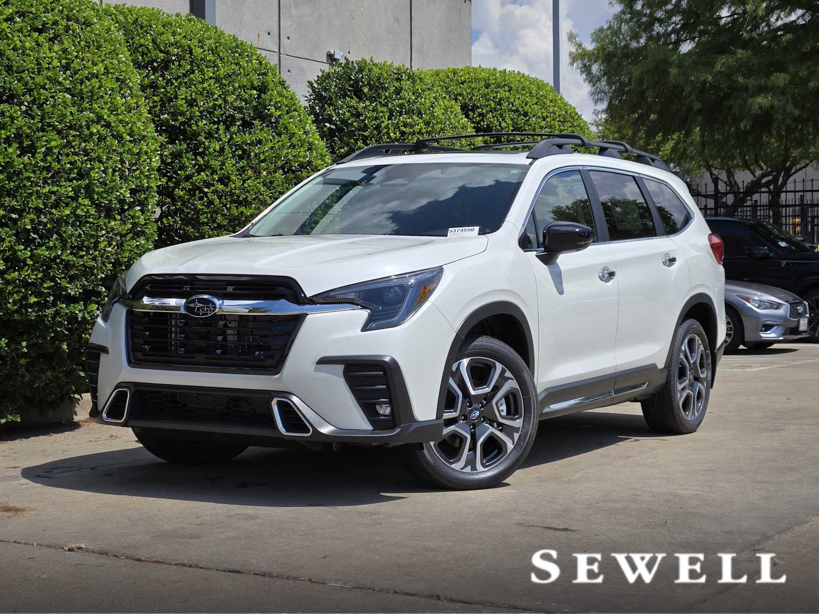 2025 Subaru Ascent Touring's photo