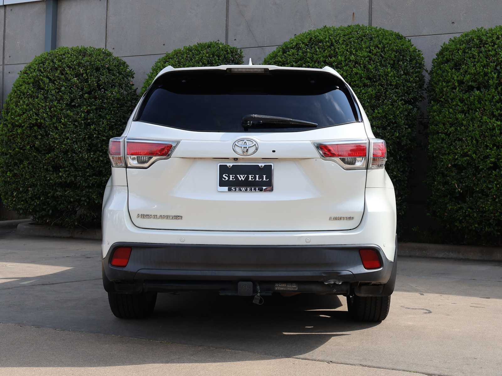 Used 2014 Blizzard Pearl Toyota Limited image 9