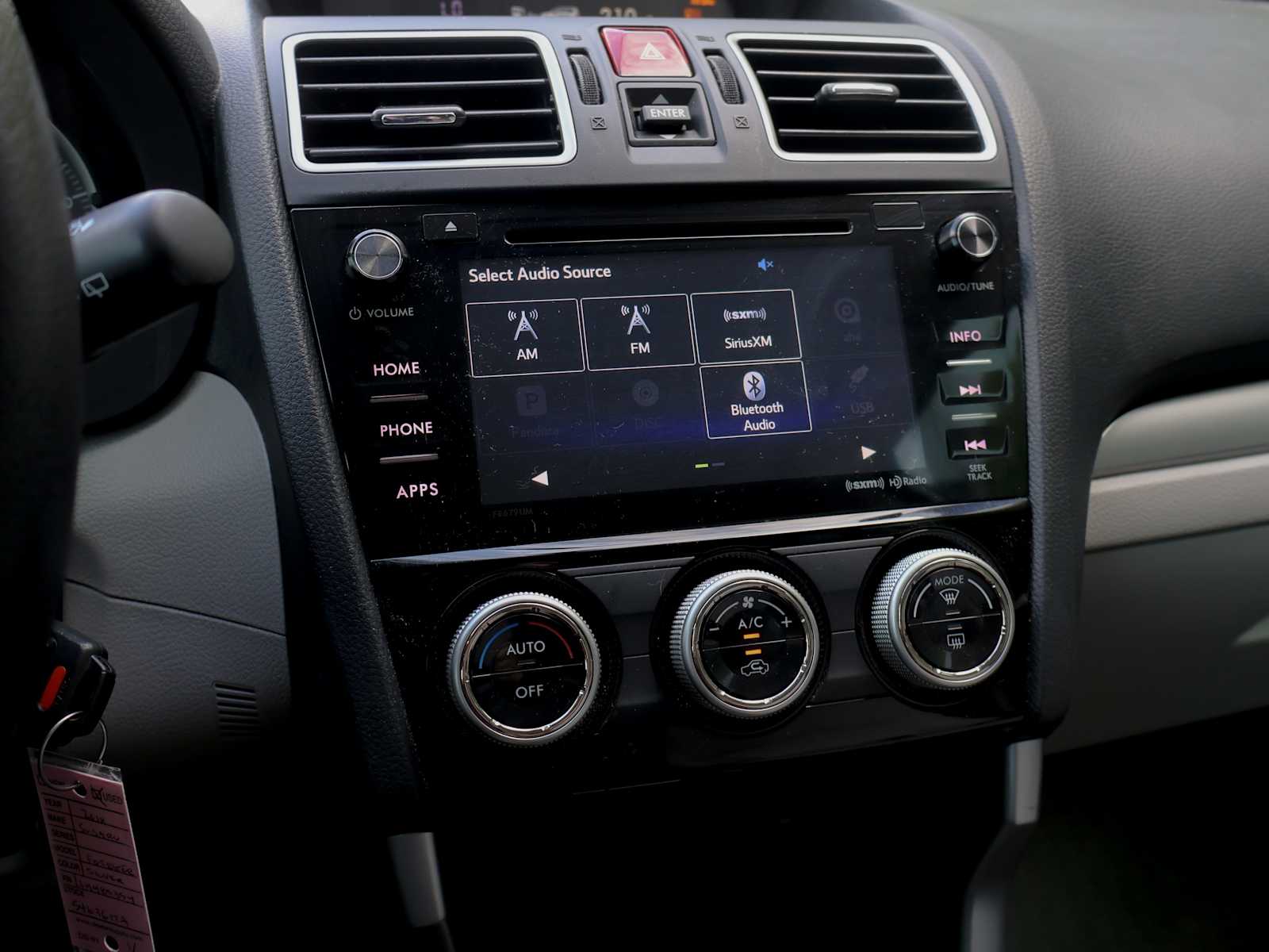 Used 2018 Ice Silver Metallic Subaru Premium image 20