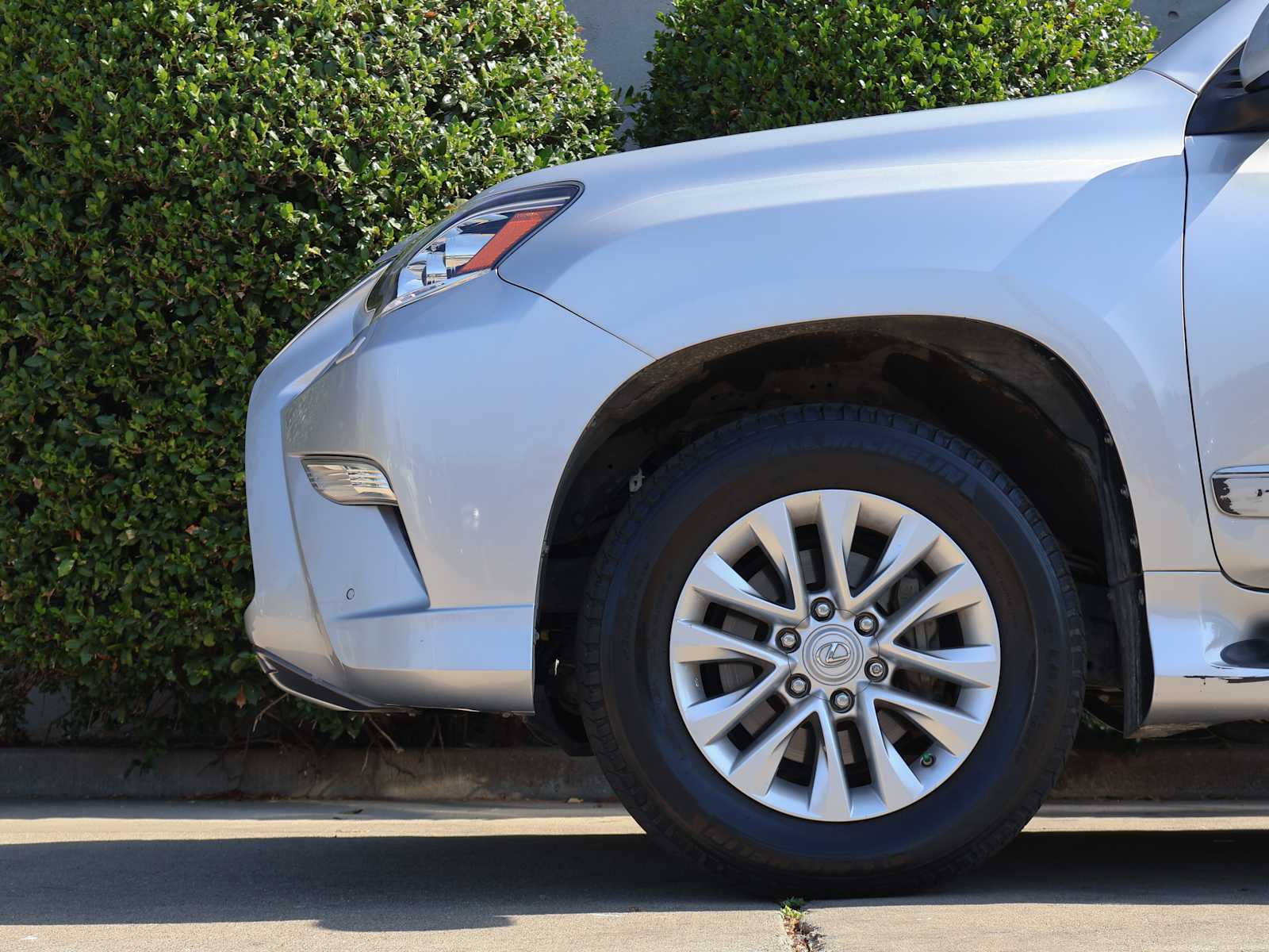 Used 2015 Silver Lining Metallic Lexus  image 6