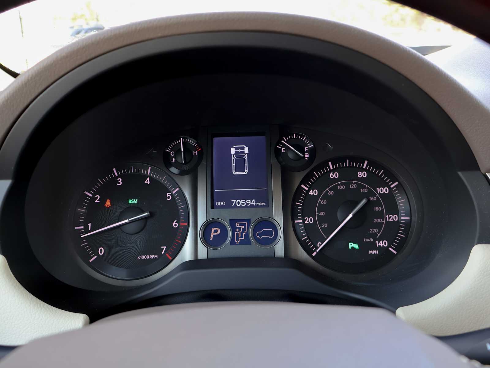 Used 2015 Silver Lining Metallic Lexus  image 18