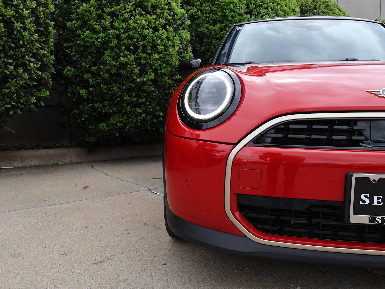Used 2025 Chili Red II MINI Cooper S image 4