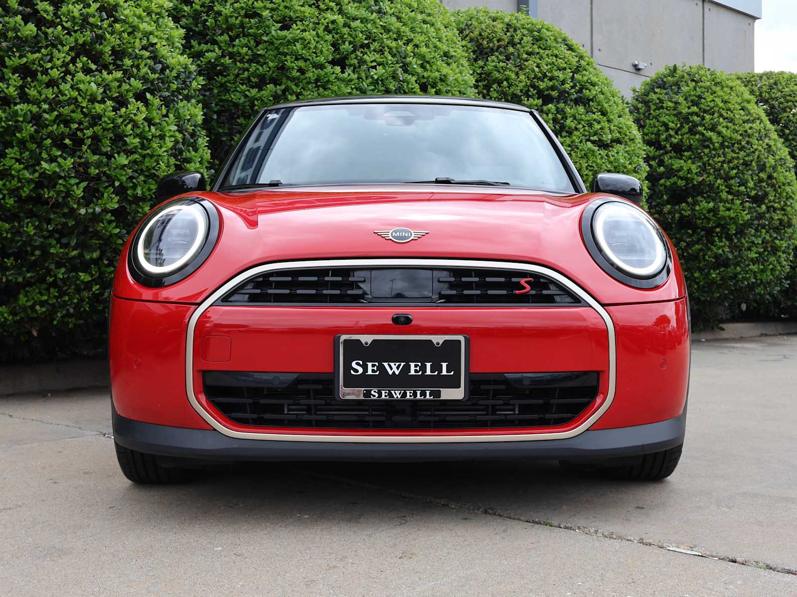 Used 2025 Chili Red II MINI Cooper S image 2