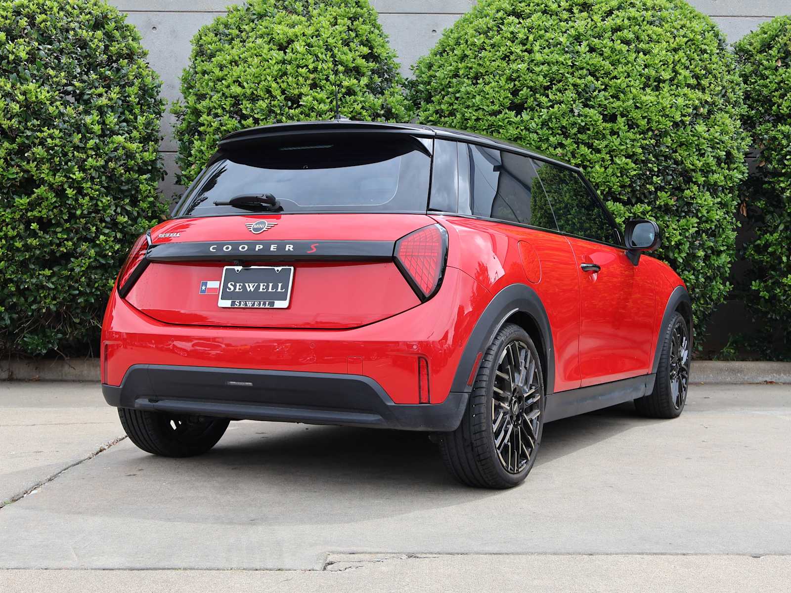 Used 2025 Chili Red II MINI Cooper S image 10