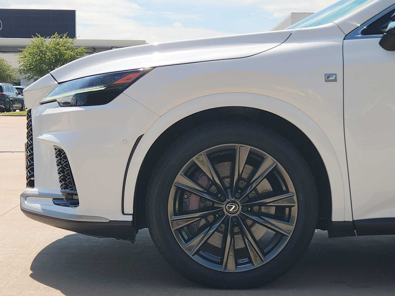 Used 2024 Ultra White Lexus F SPORT Handling image 7