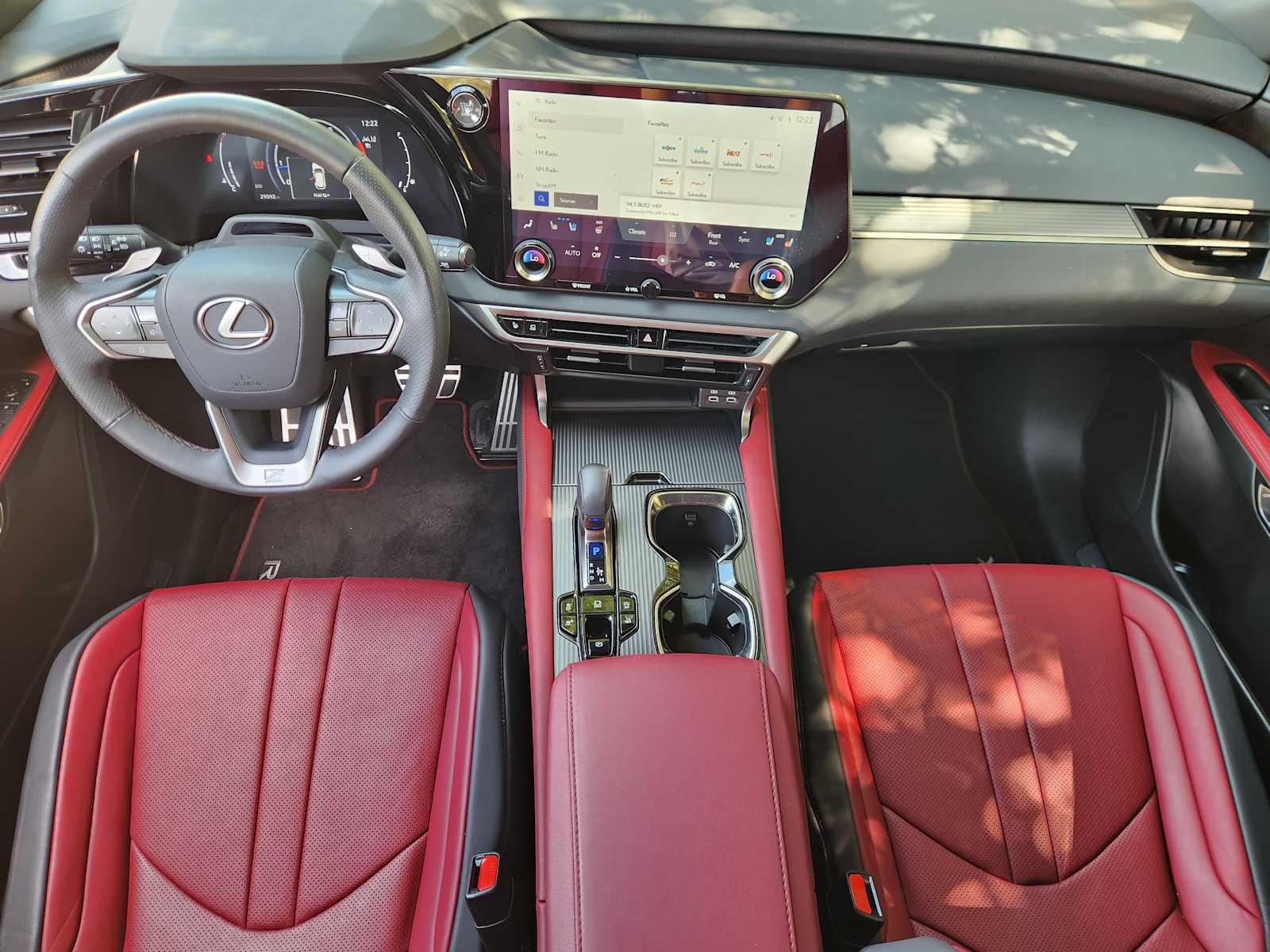 Used 2024 Ultra White Lexus F SPORT Handling image 24