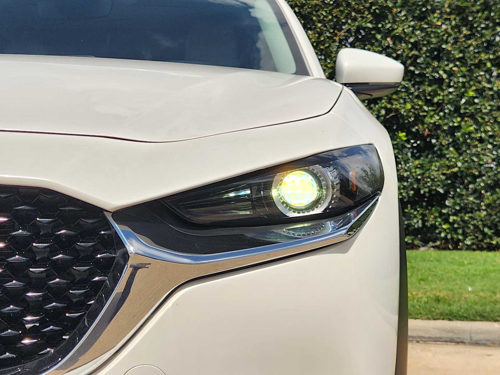 Used 2022 Snowflake White Pearl Mica Mazda 2.5 S Preferred Package image 8