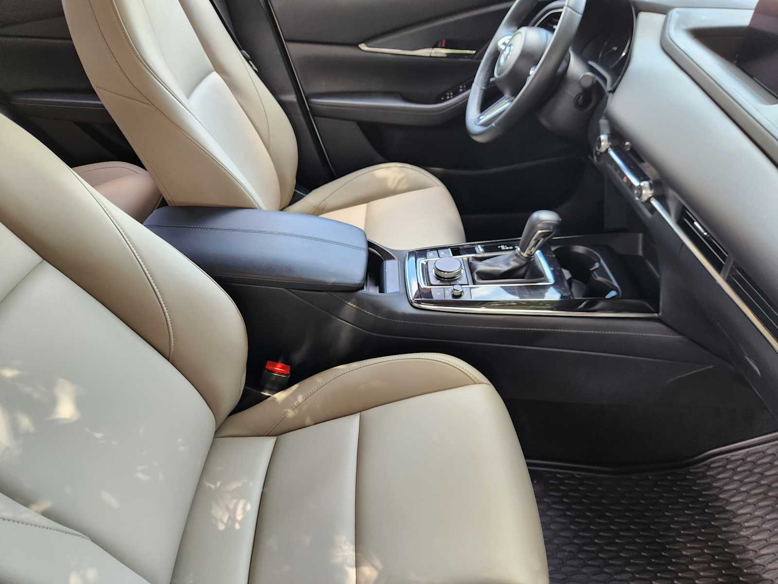 Used 2022 Snowflake White Pearl Mica Mazda 2.5 S Preferred Package image 12