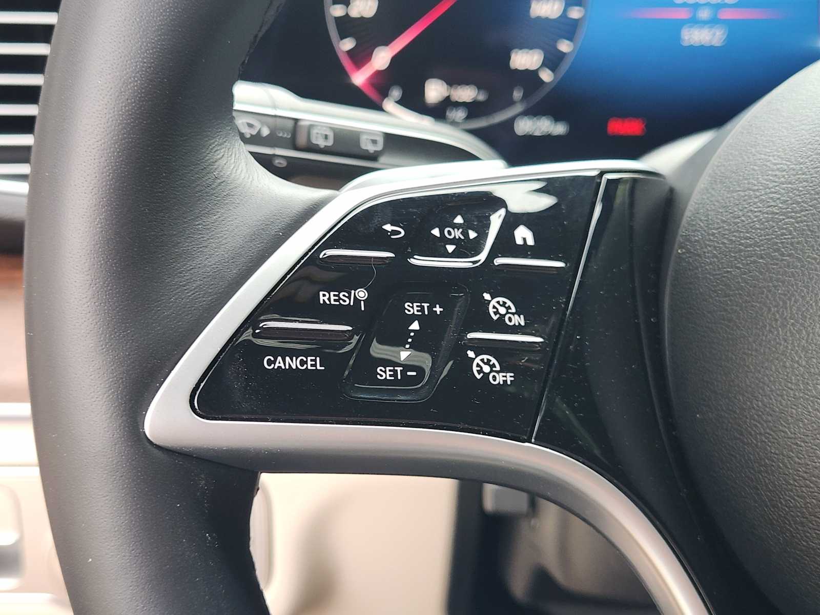 Certified Used 2026 Polar White Mercedes-Benz GLE 350 image 26