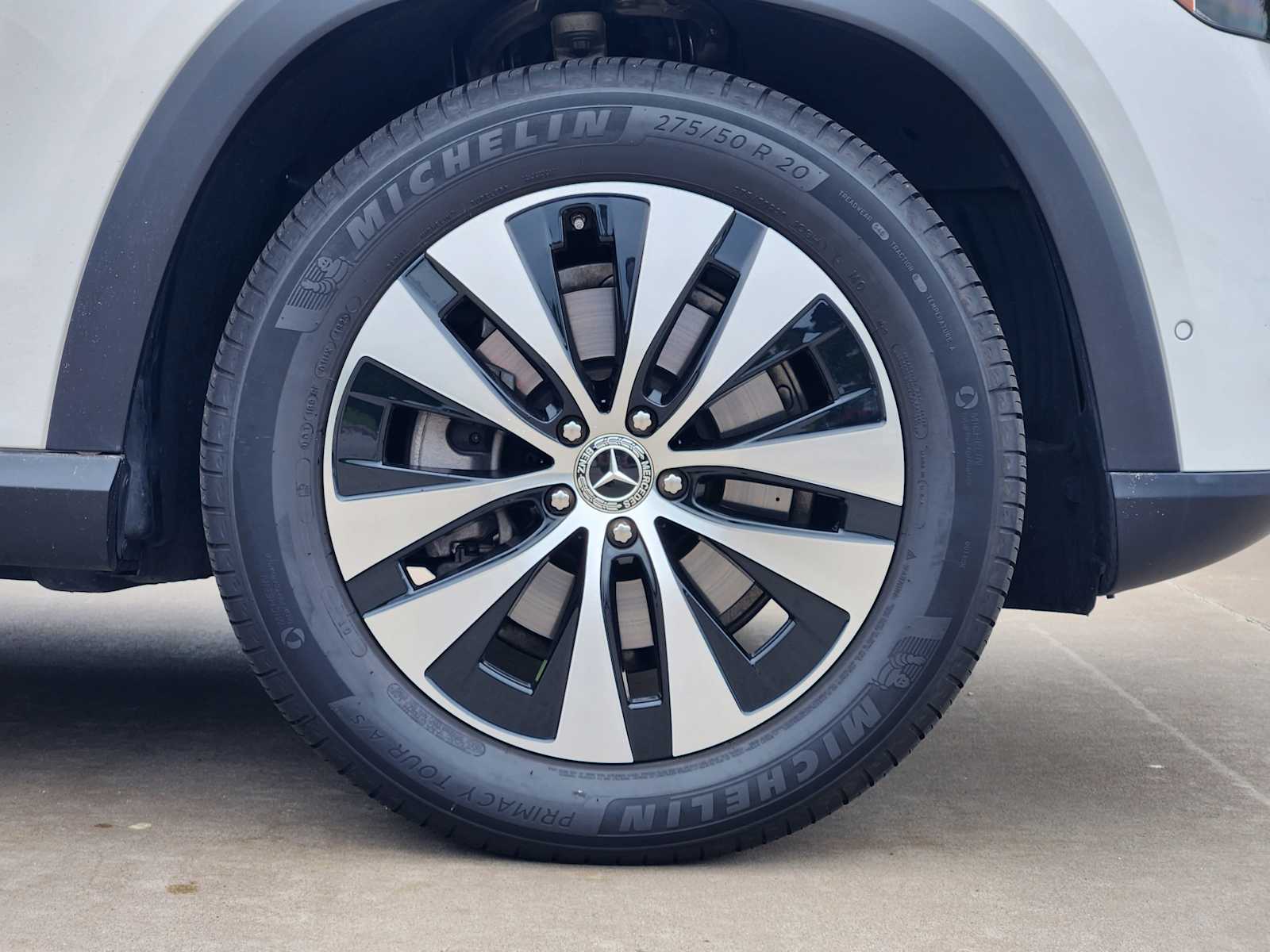 Certified Used 2026 Polar White Mercedes-Benz GLE 350 image 9
