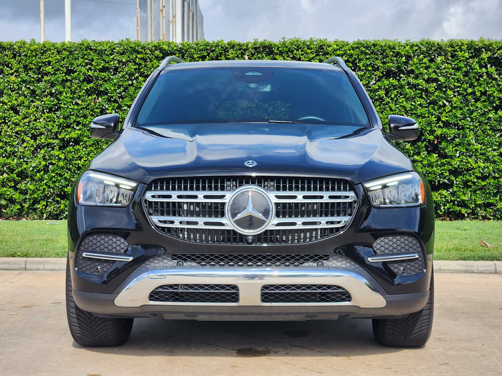 Certified Used 2026 Obsidian Black Metallic Mercedes-Benz GLE 350 image 2