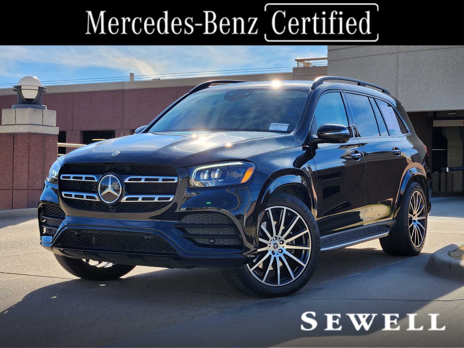 2023 Mercedes-Benz GLS Base's photo