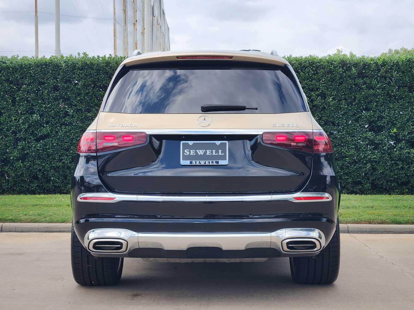 Certified Used 2024 Obsidian Black Metallic Mercedes-Benz Maybach GLS 600 image 5