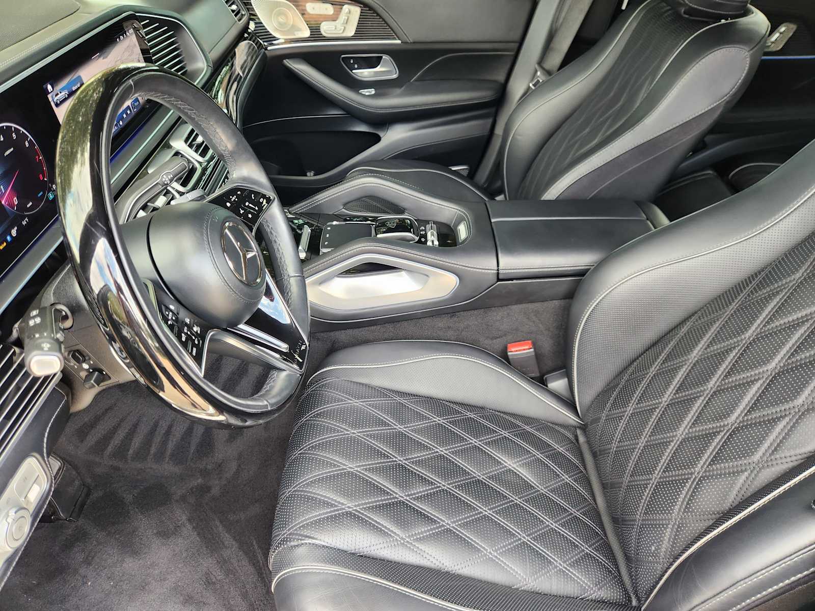 Certified Used 2024 Obsidian Black Metallic Mercedes-Benz Maybach GLS 600 image 11