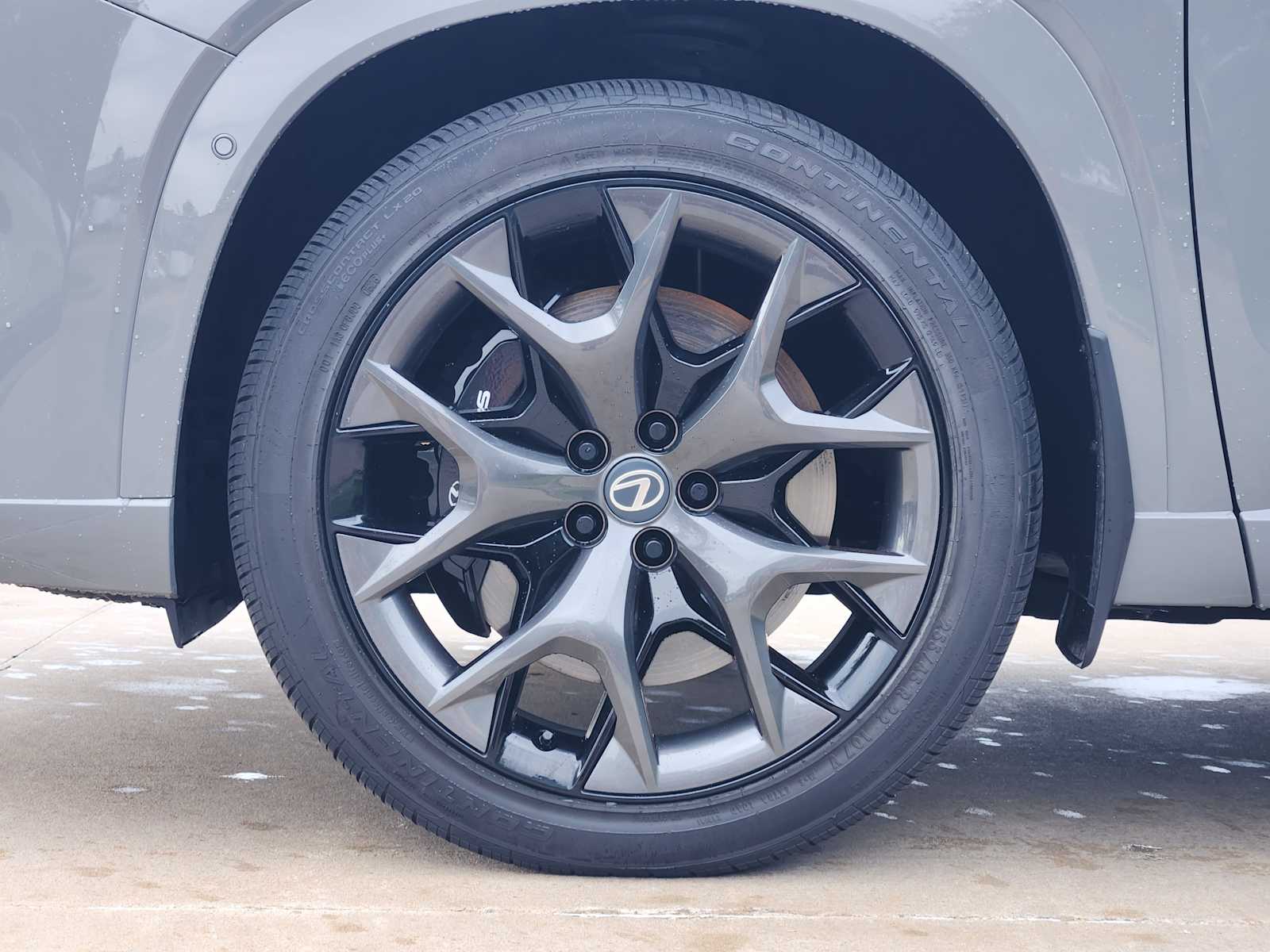Used 2026 Incognito Lexus F SPORT Performance Premium image 9
