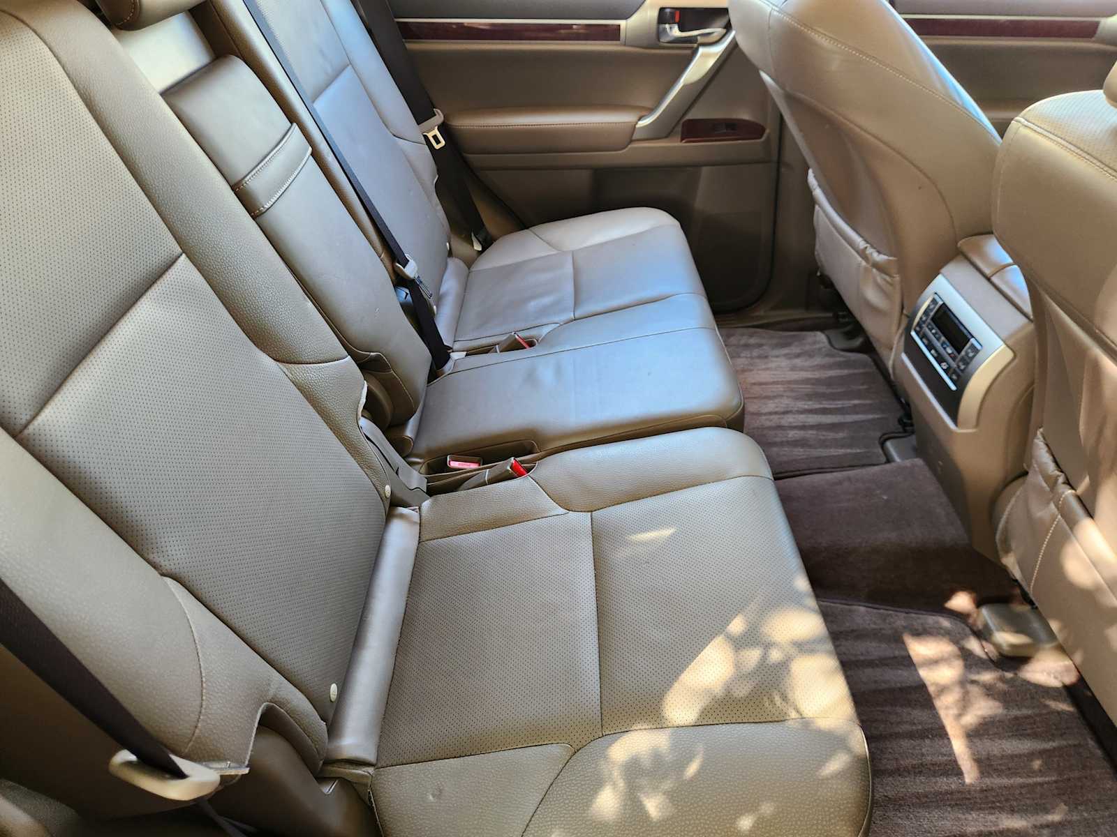 Used 2017 Nebula Gray Pearl Lexus Premium image 29