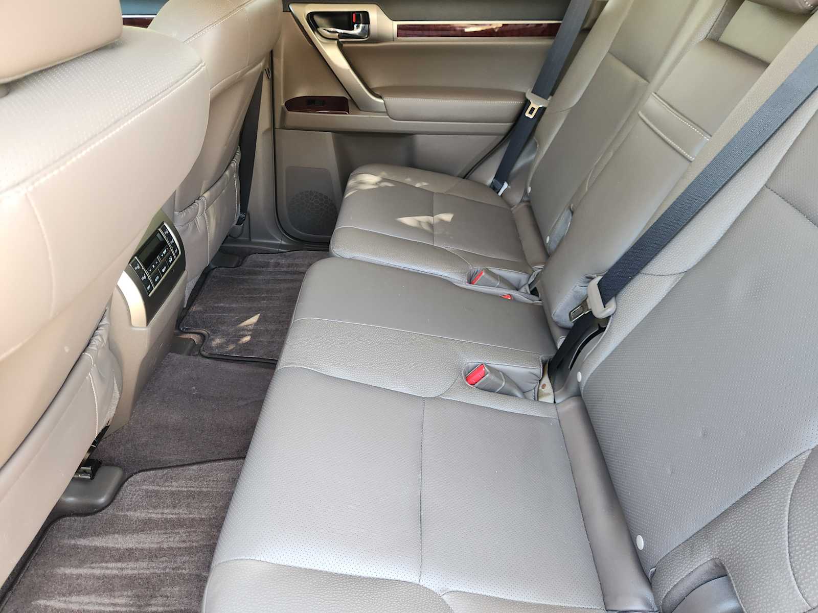 Used 2017 Nebula Gray Pearl Lexus Premium image 28