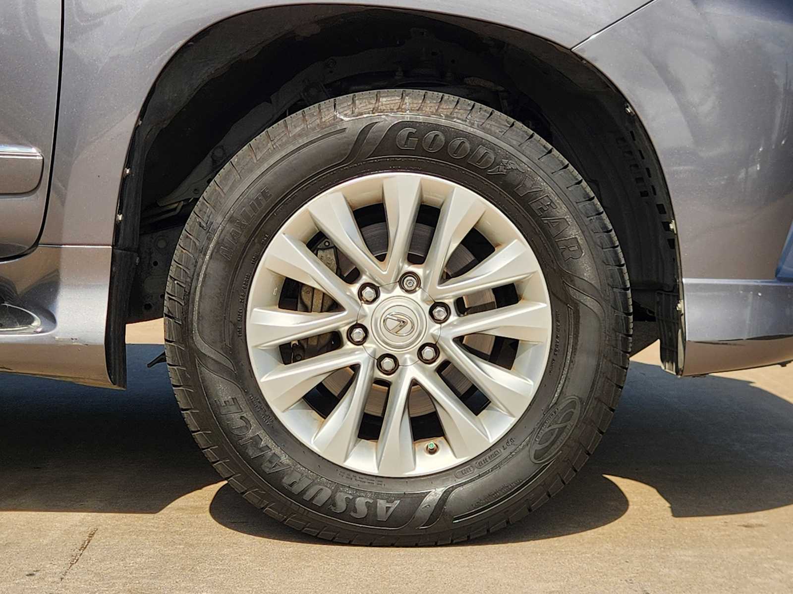 Used 2017 Nebula Gray Pearl Lexus Premium image 9