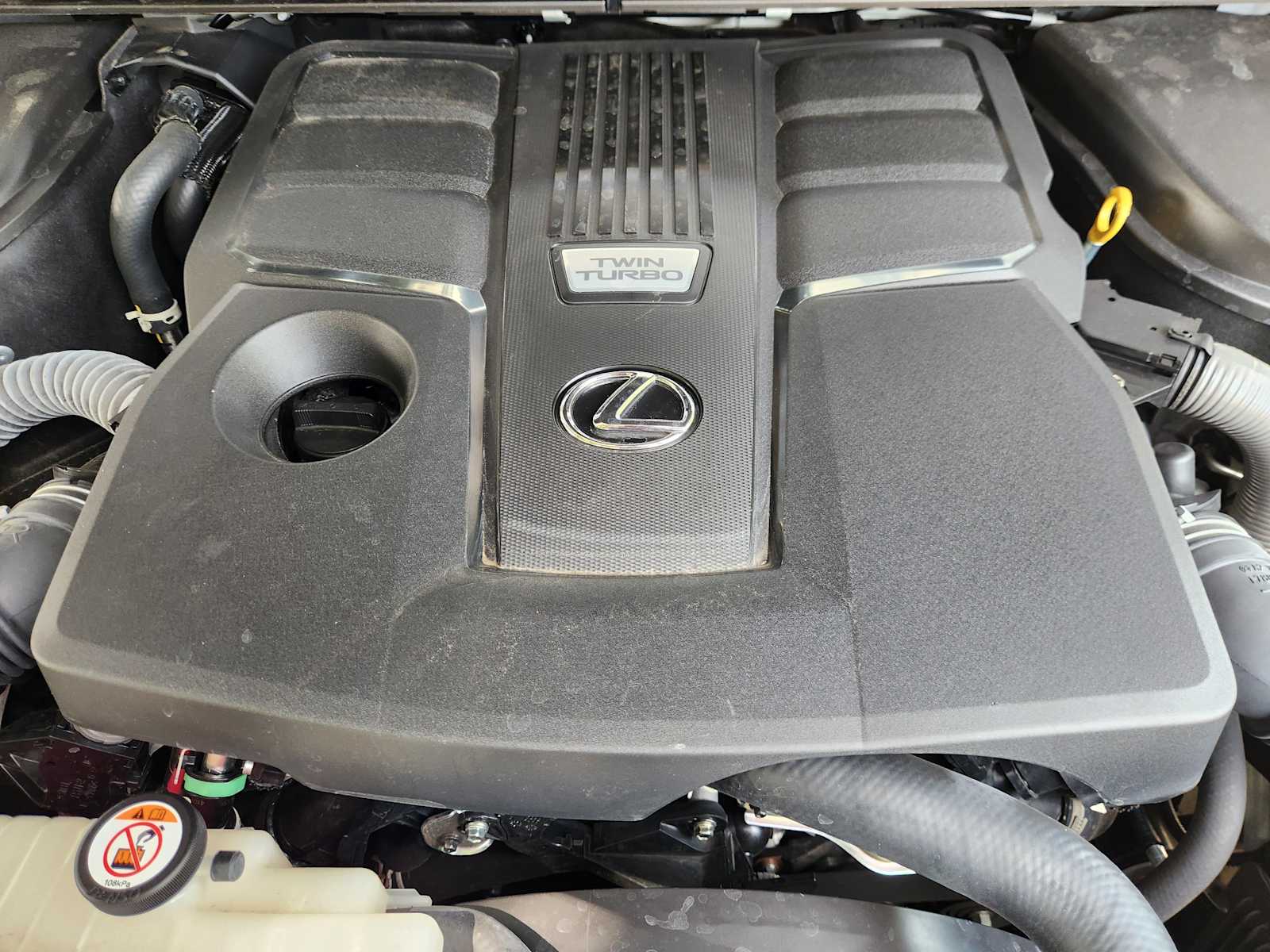 Used 2024 Eminent White Pearl Lexus Premium+ image 30