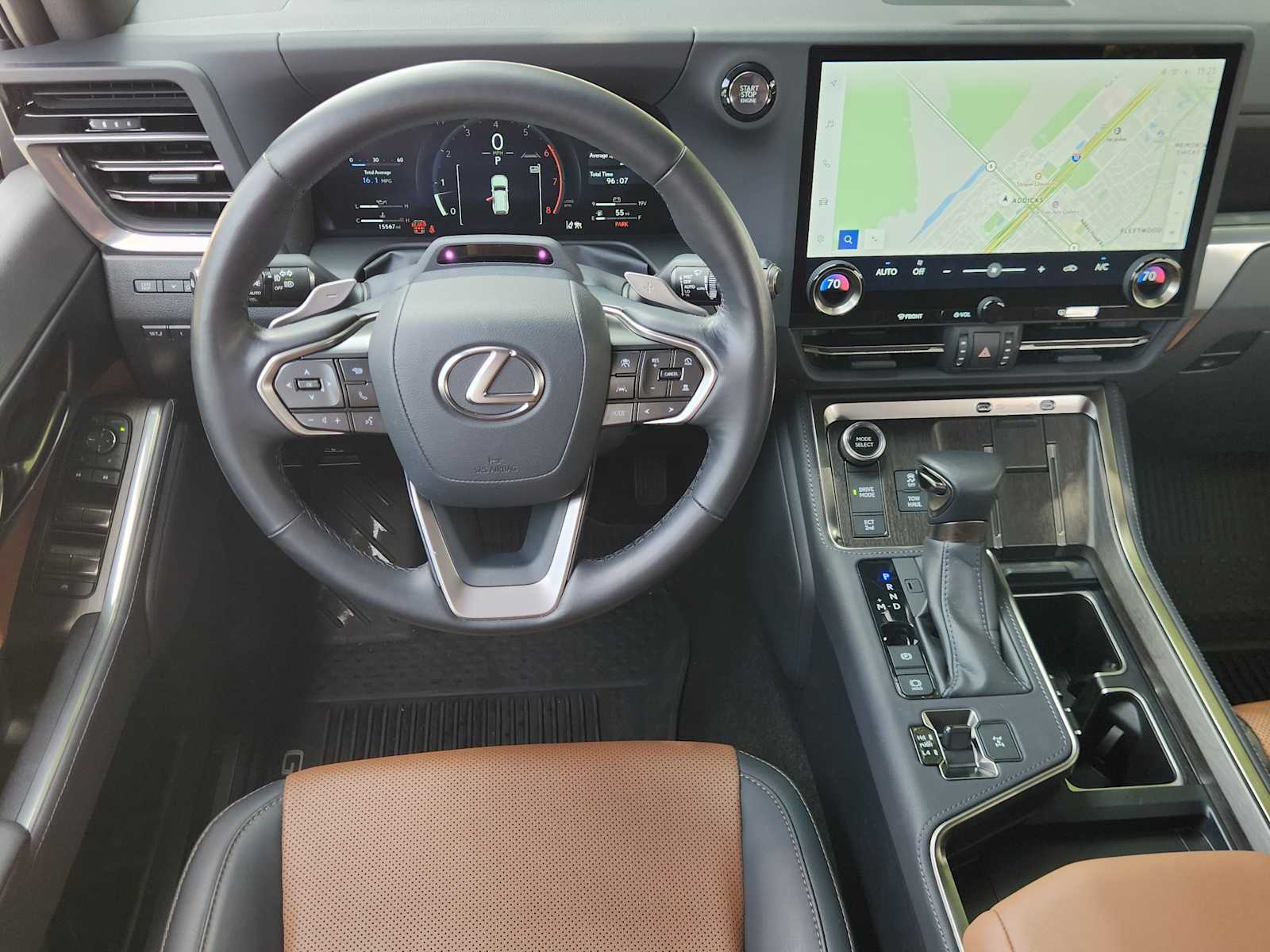 Used 2024 Eminent White Pearl Lexus Premium+ image 25