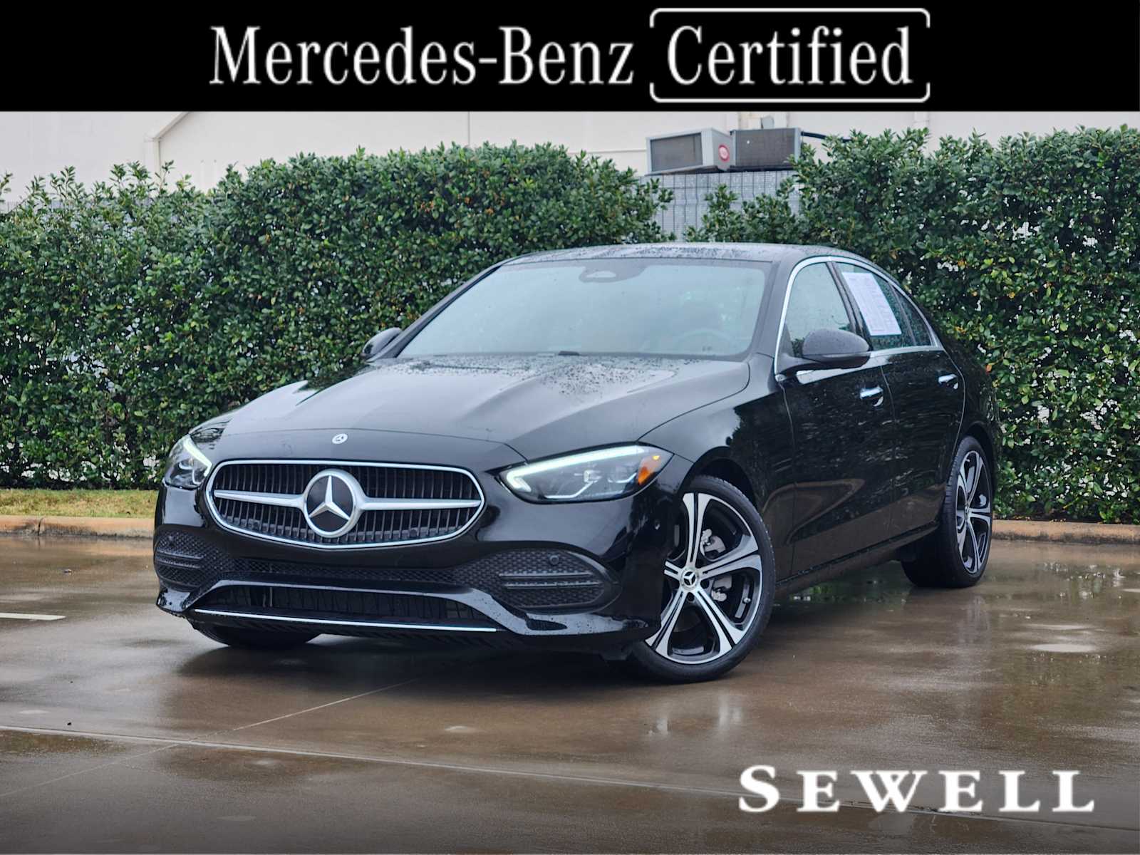 2025 Mercedes-Benz C-Class Sedan C 300's photo