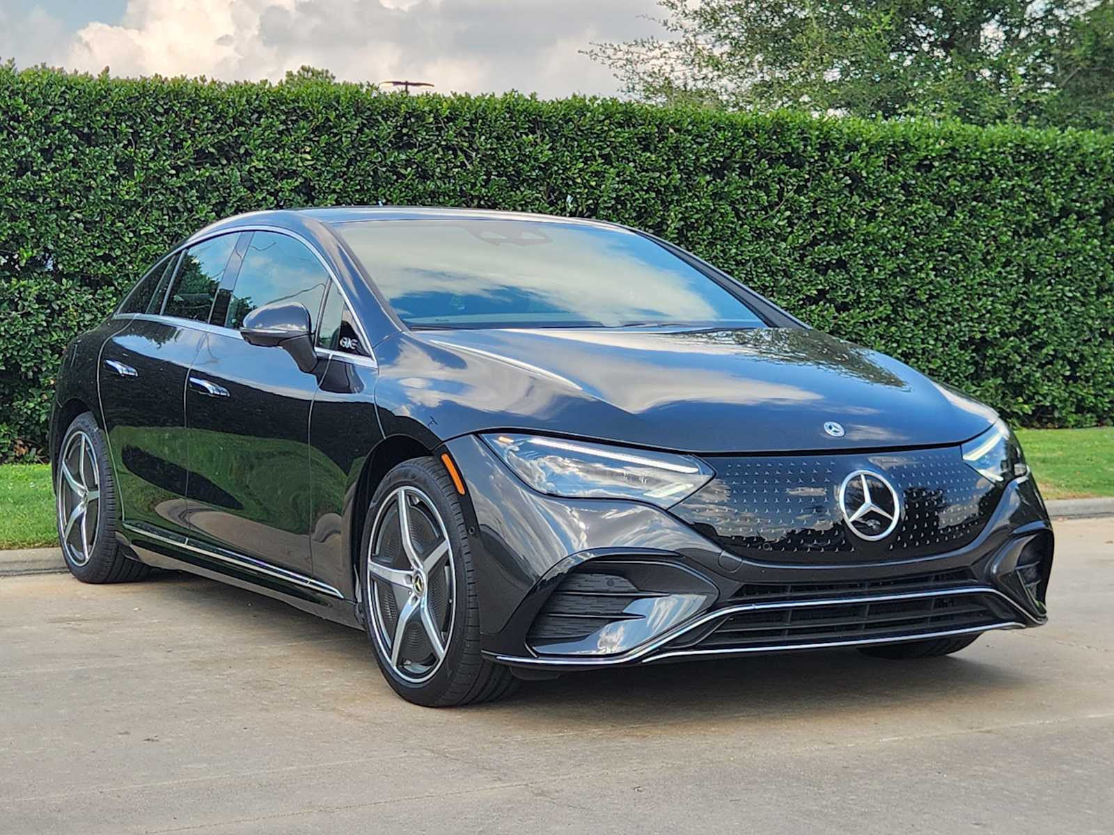 Certified Used 2024 Graphite Grey Metallic Mercedes-Benz EQE 350+ image 3