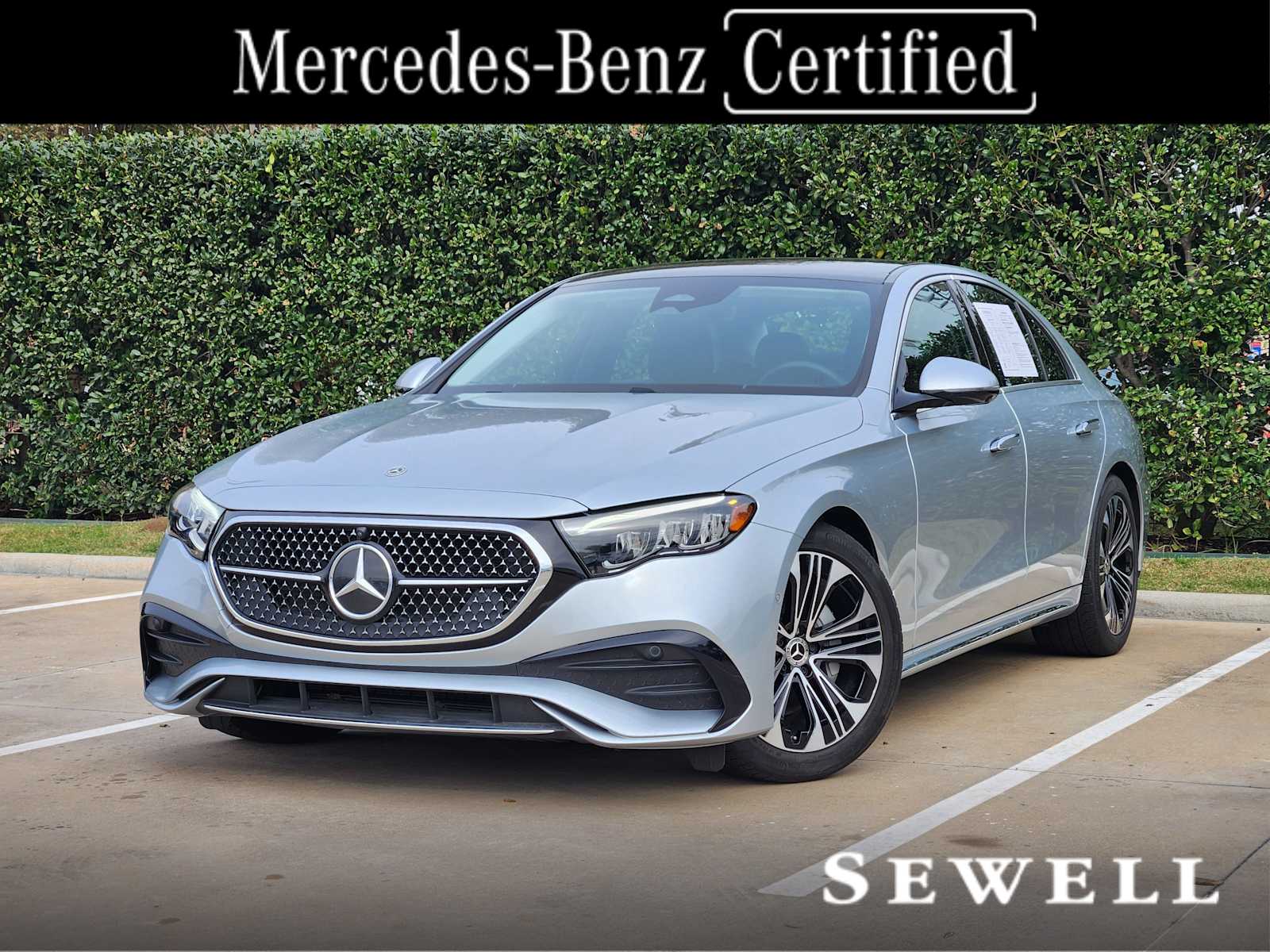 2025 Mercedes-Benz E-Class E350's photo