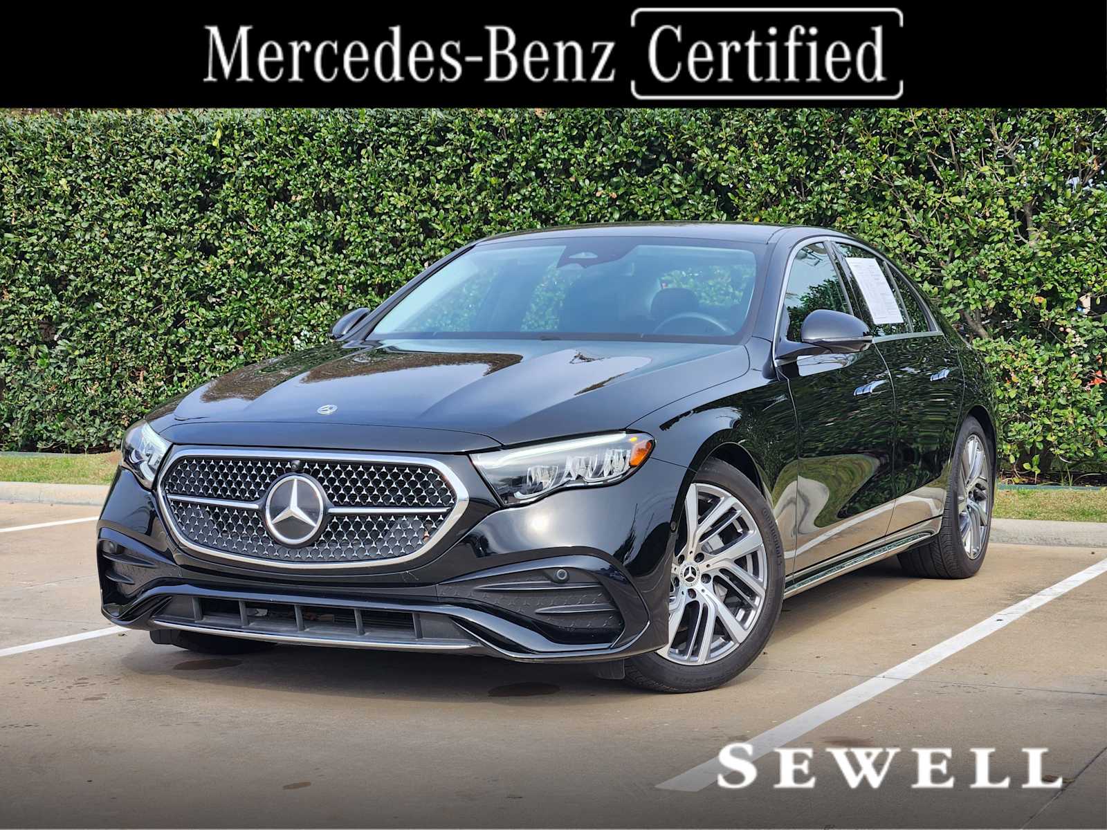 2025 Mercedes-Benz E-Class E350's photo