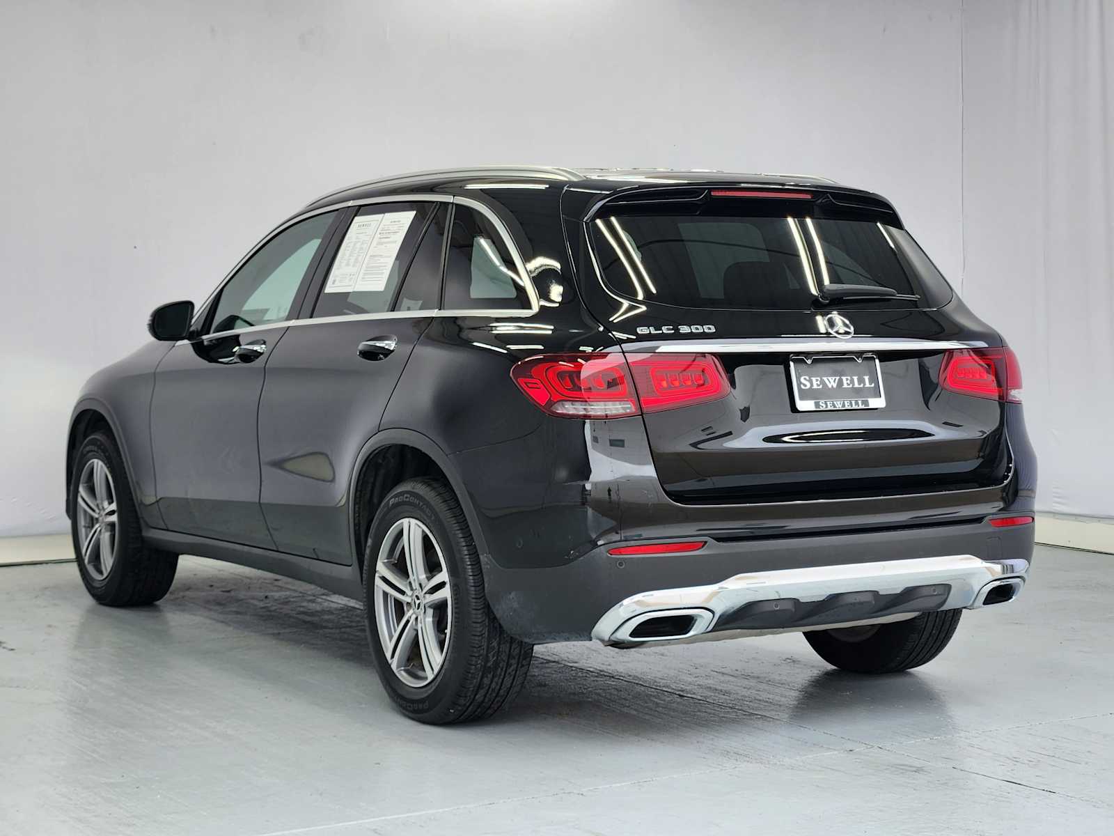 Certified Used 2021 Black Mercedes-Benz GLC 300 image 3