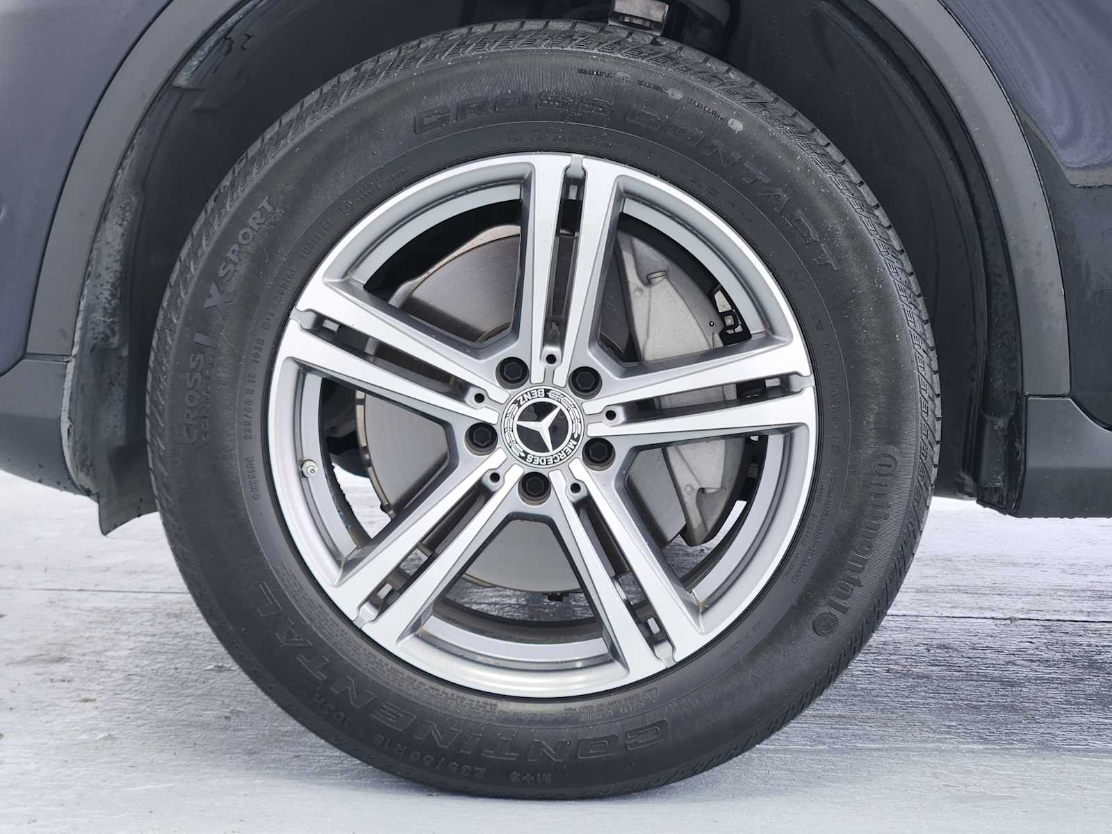 Certified Used 2021 Black Mercedes-Benz GLC 300 image 7
