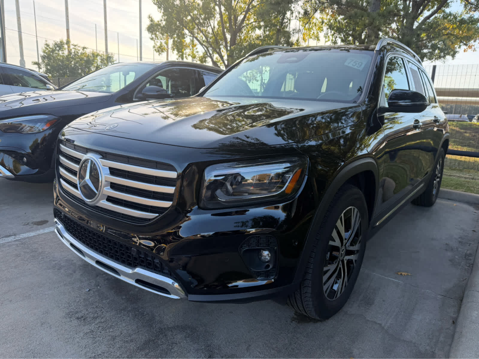 2025 Mercedes-Benz GLB Base's photo