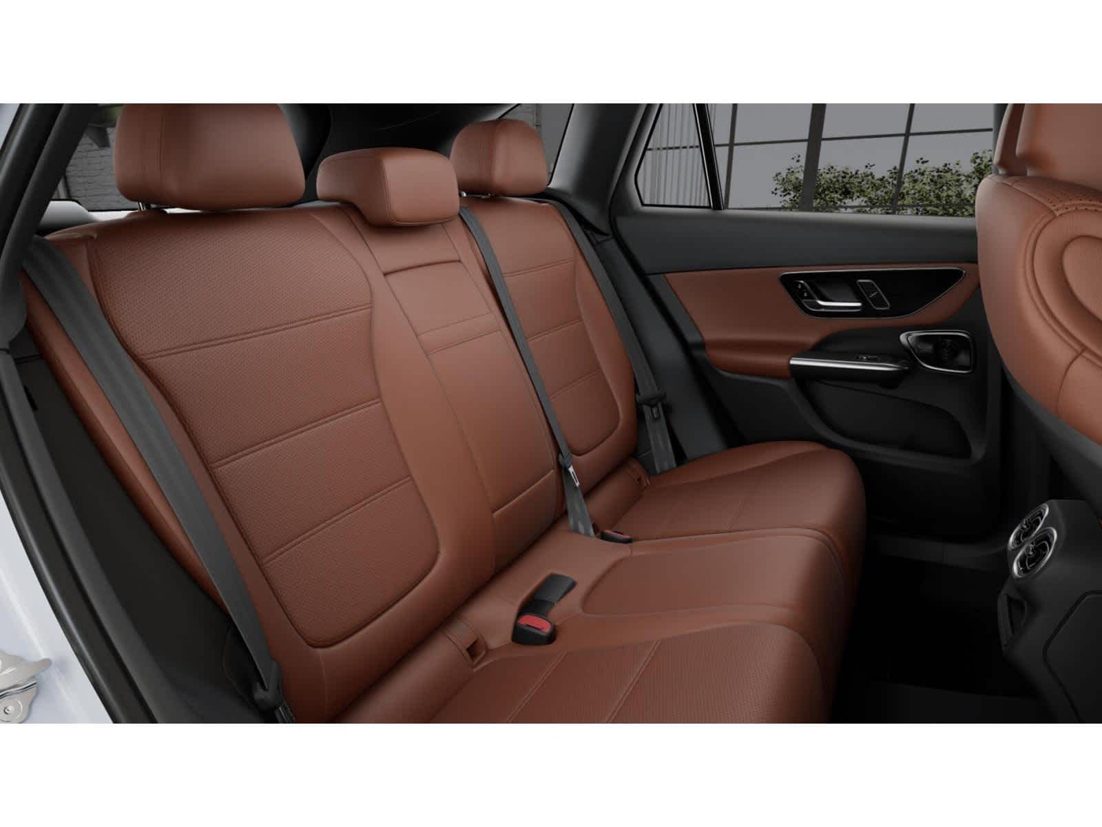 New 2027 Polar White Mercedes-Benz GLC 300 image 4