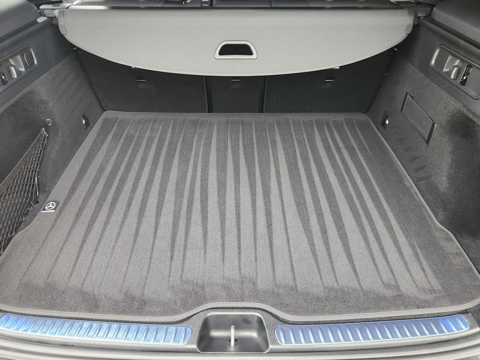 Certified Used 2026 Graphite Grey Metallic Mercedes-Benz GLC 300 image 31