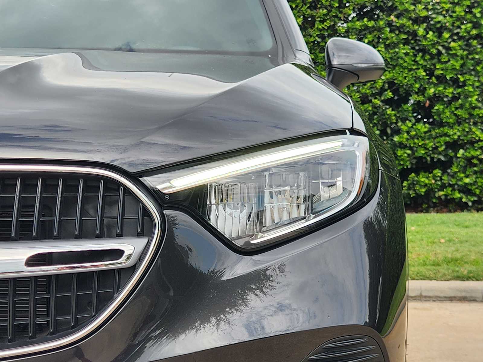 Certified Used 2026 Graphite Grey Metallic Mercedes-Benz GLC 300 image 8
