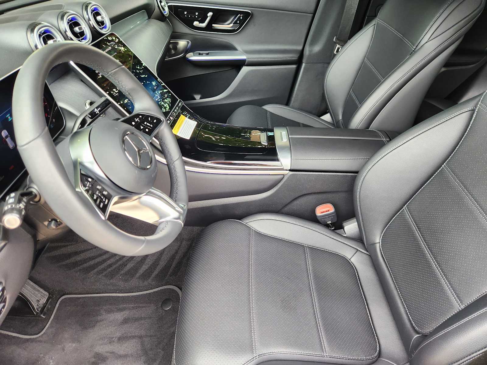 Certified Used 2026 Graphite Grey Metallic Mercedes-Benz GLC 300 image 11