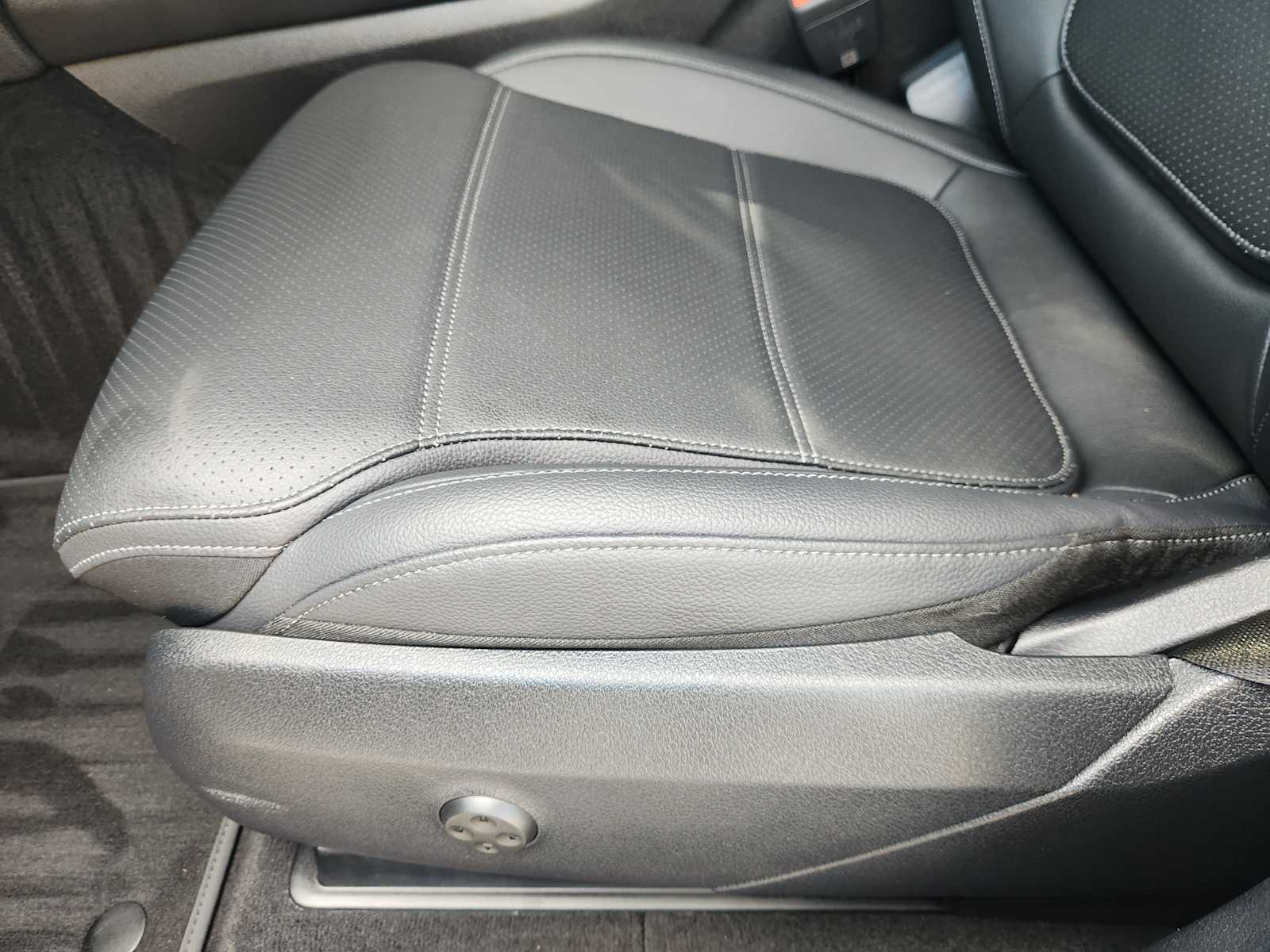 Certified Used 2026 Black Mercedes-Benz GLC 300 image 21