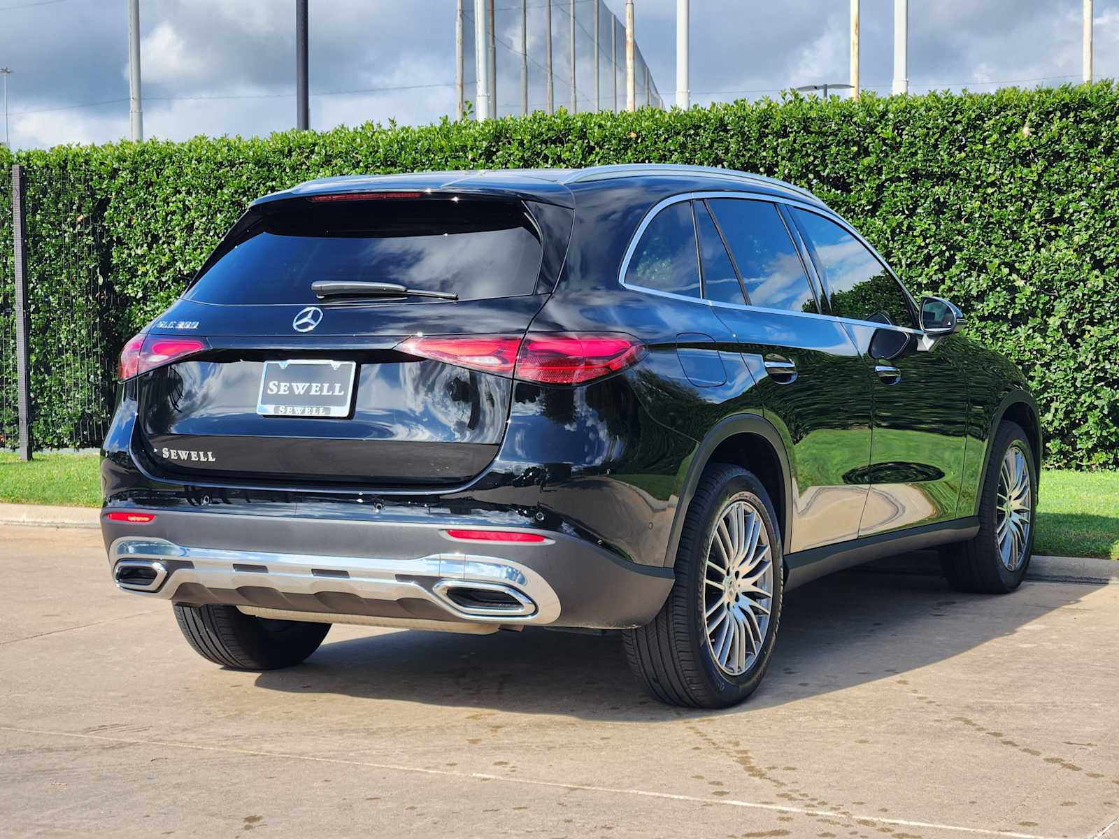 Certified Used 2026 Black Mercedes-Benz GLC 300 image 6
