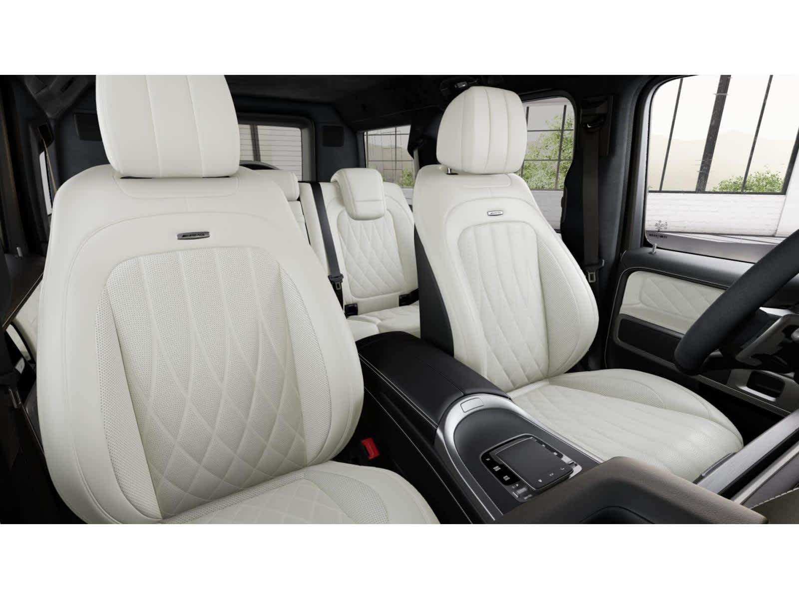 New 2027 MANUFAKTUR Moonlight White Magno Mercedes-Benz AMG® G 63 image 5