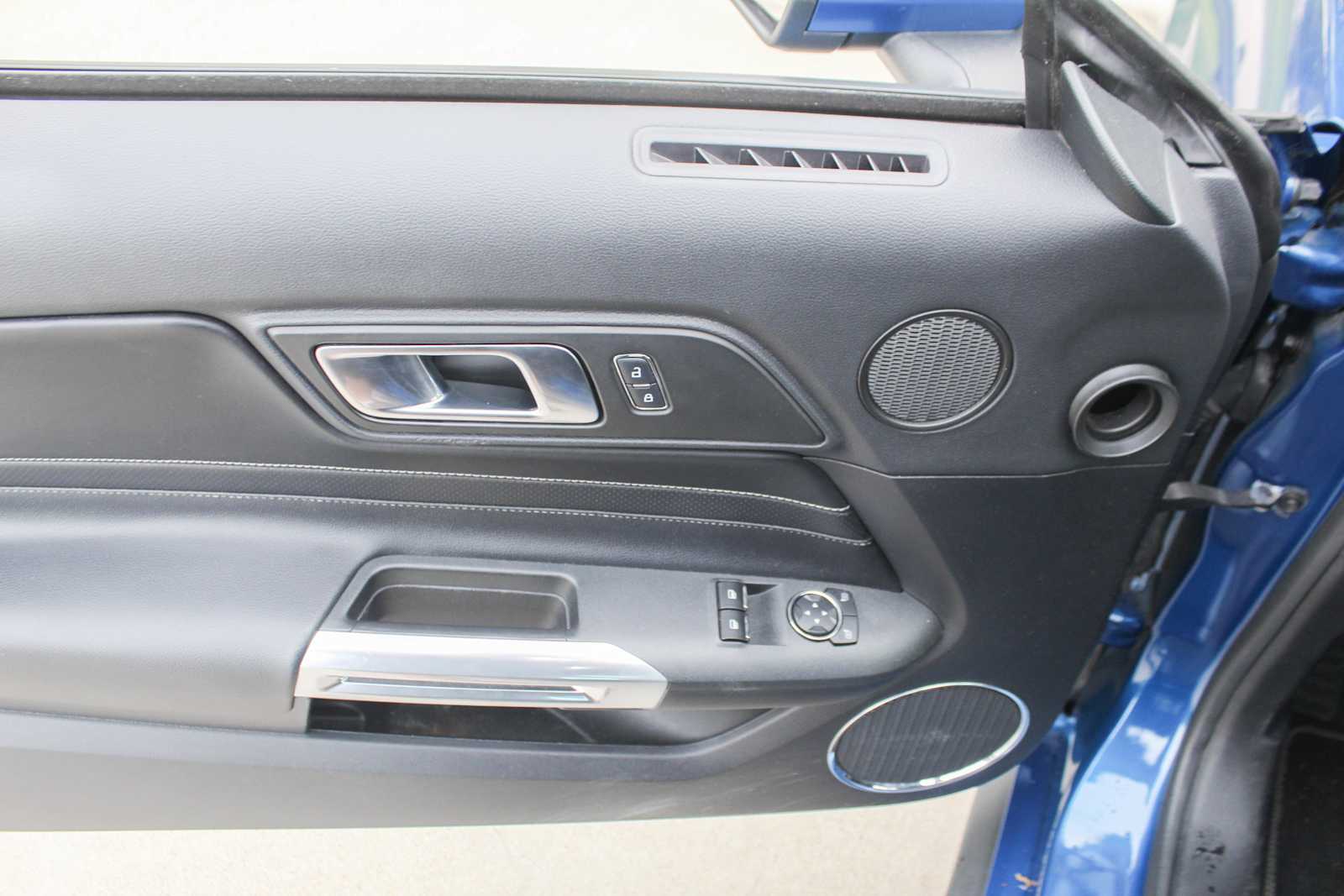car-gallery-24
