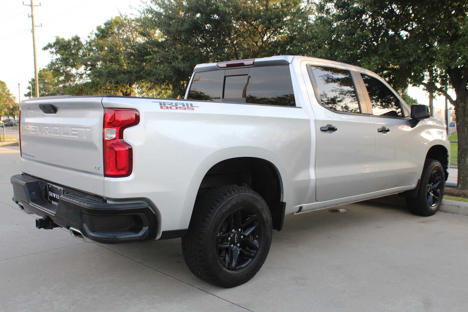 Used 2020 Silver Ice Metallic Chevrolet LT Trail Boss image 5