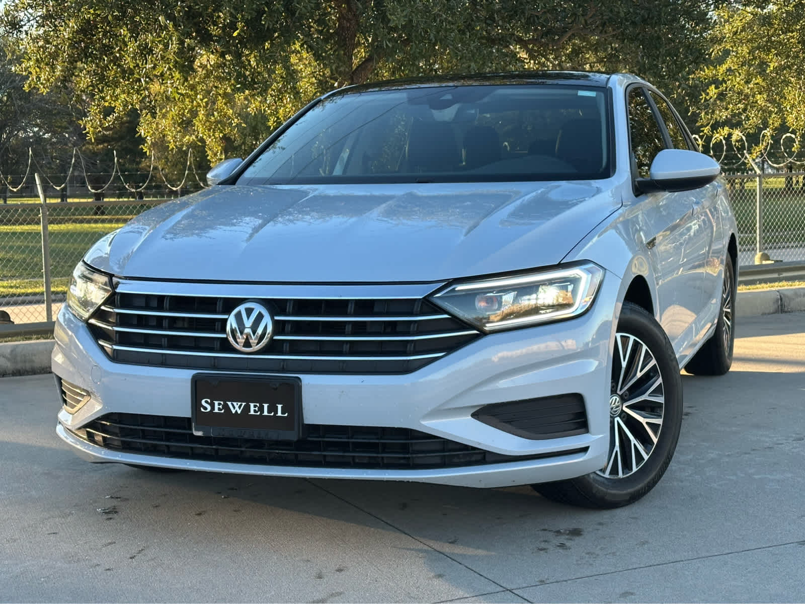 2019 Volkswagen Jetta SEL's photo