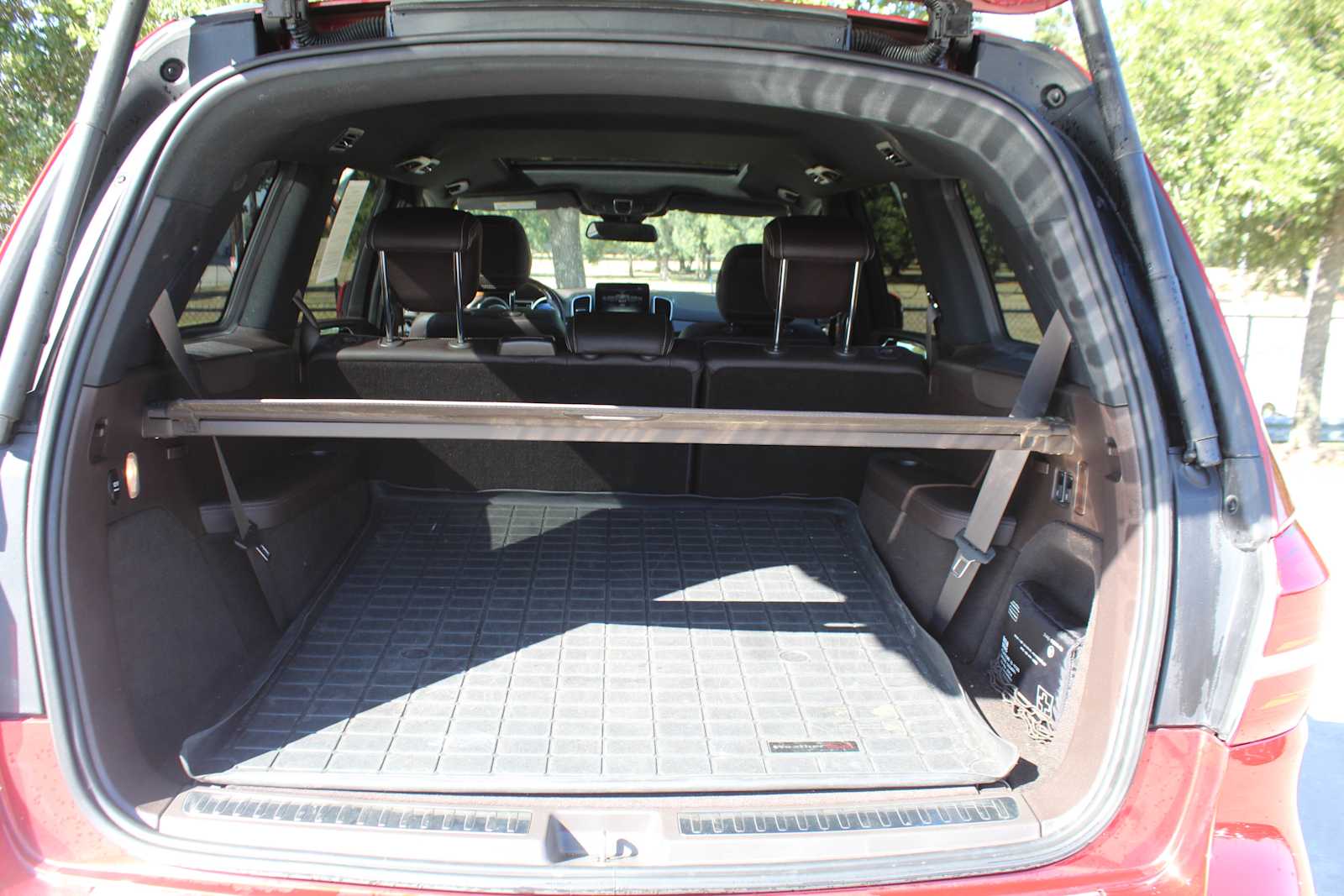 Used 2017 designo Cardinal Red Metallic Mercedes-Benz GLS 450 image 24