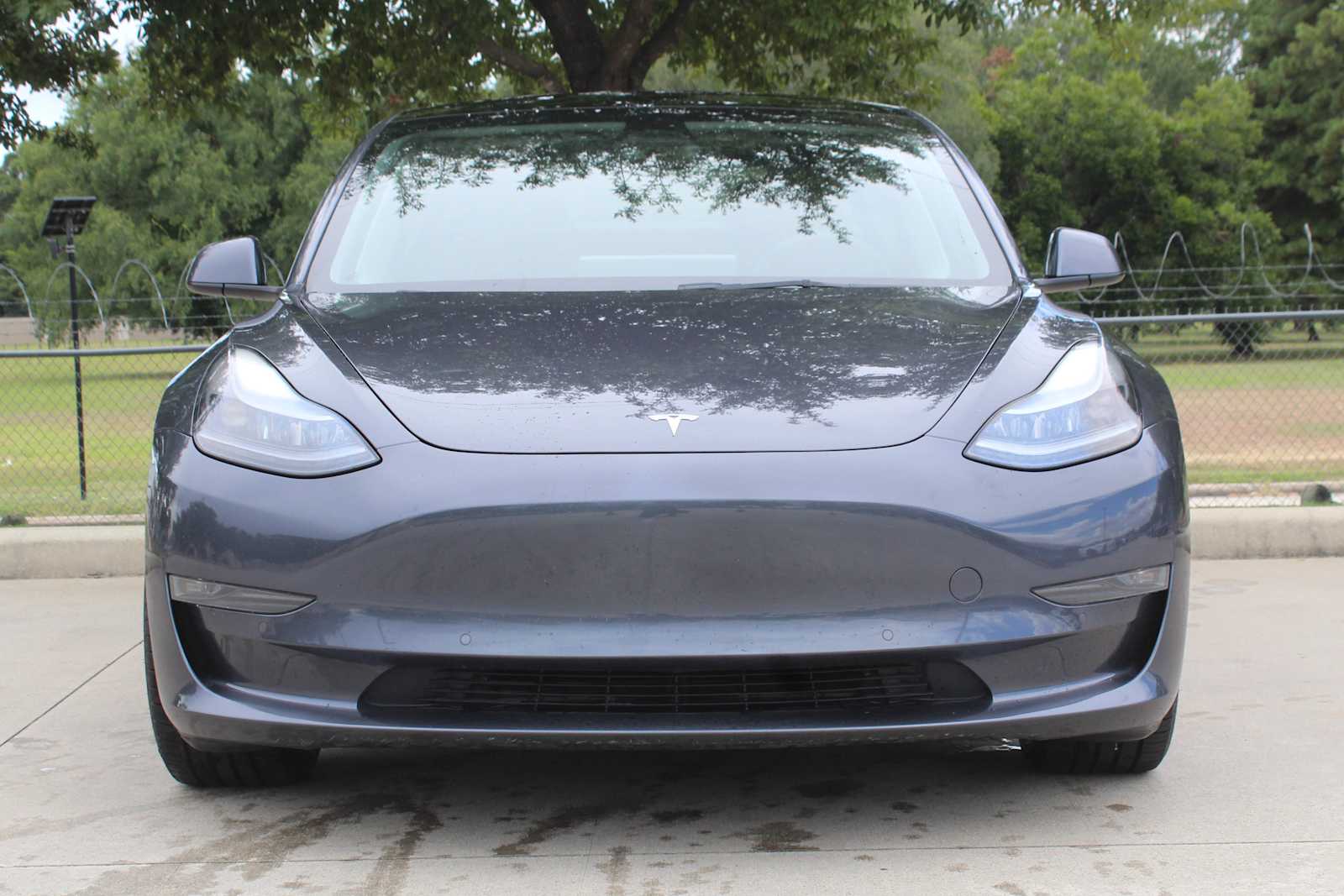 Used 2022  Tesla Long Range image 2